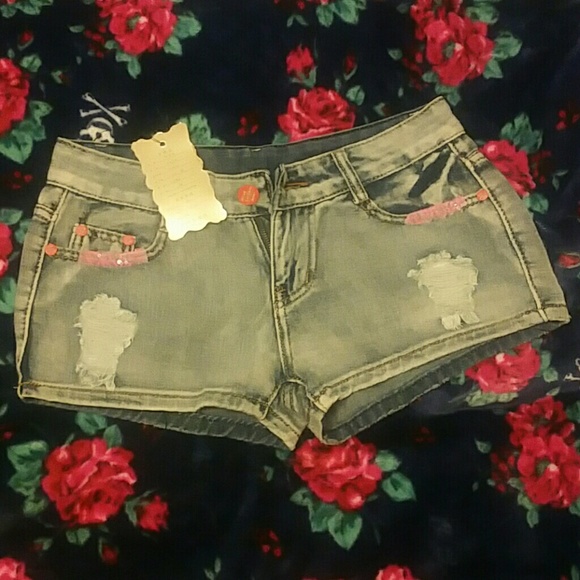 Sold - Picture 2 of 5